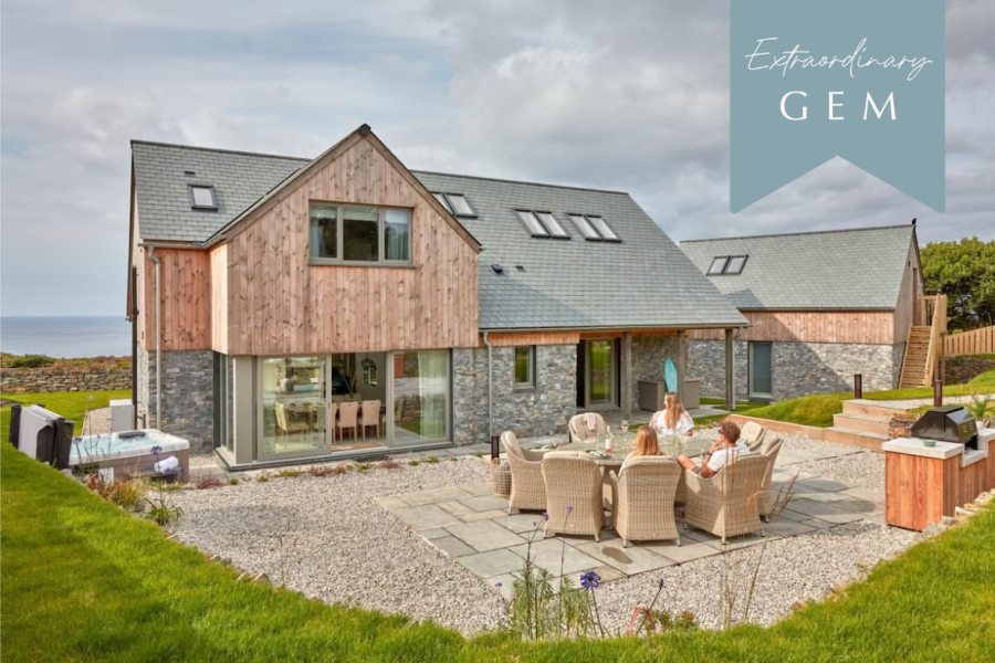 A sea view family home in St Agnes